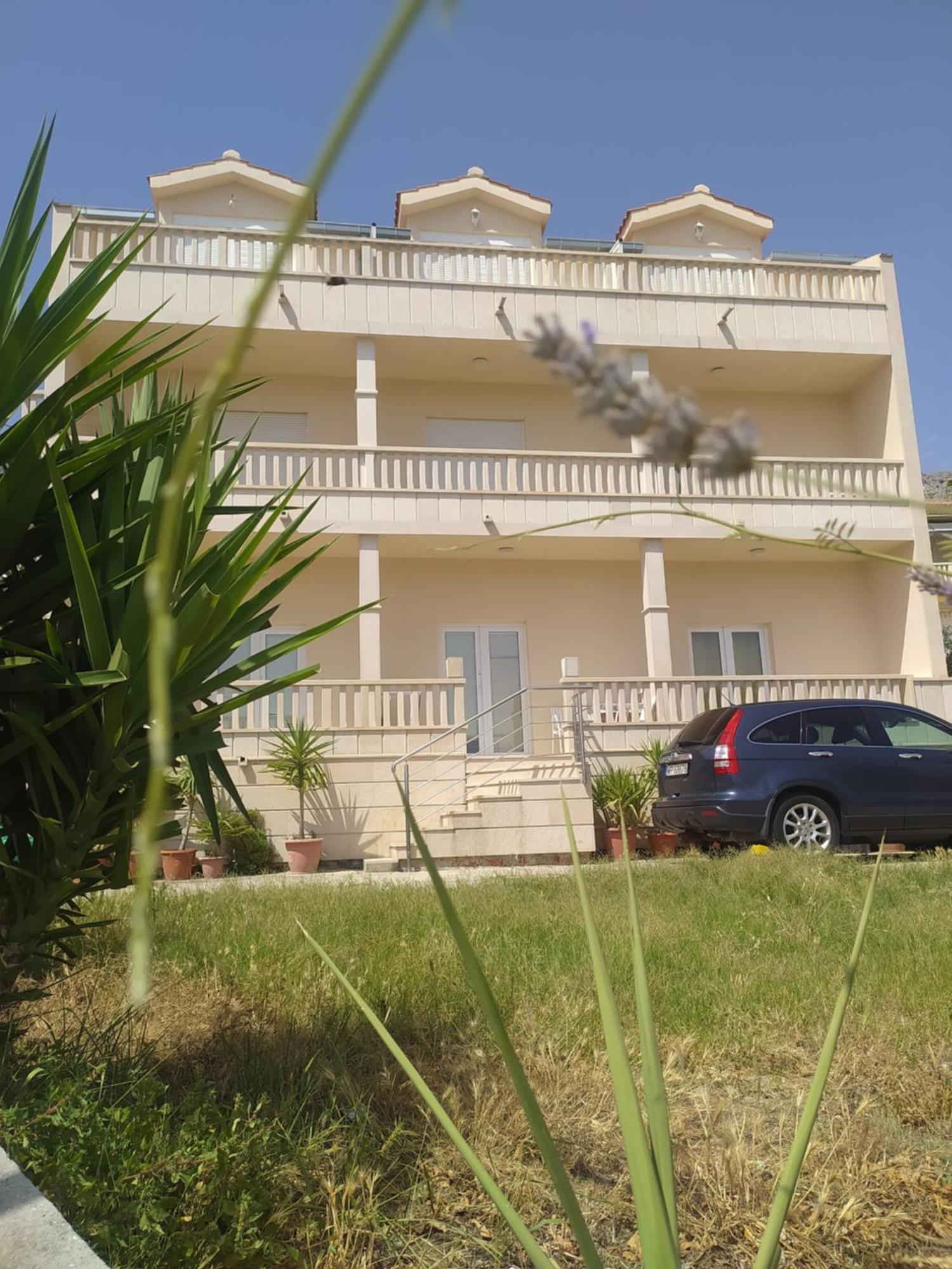 Apartments Ticinovic Omiš Екстериор снимка