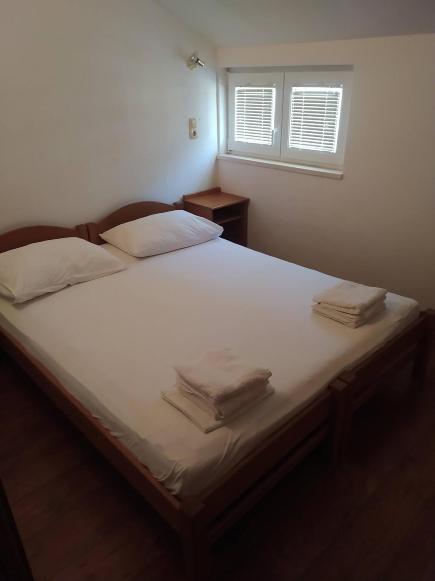 Apartments Ticinovic Omiš Екстериор снимка