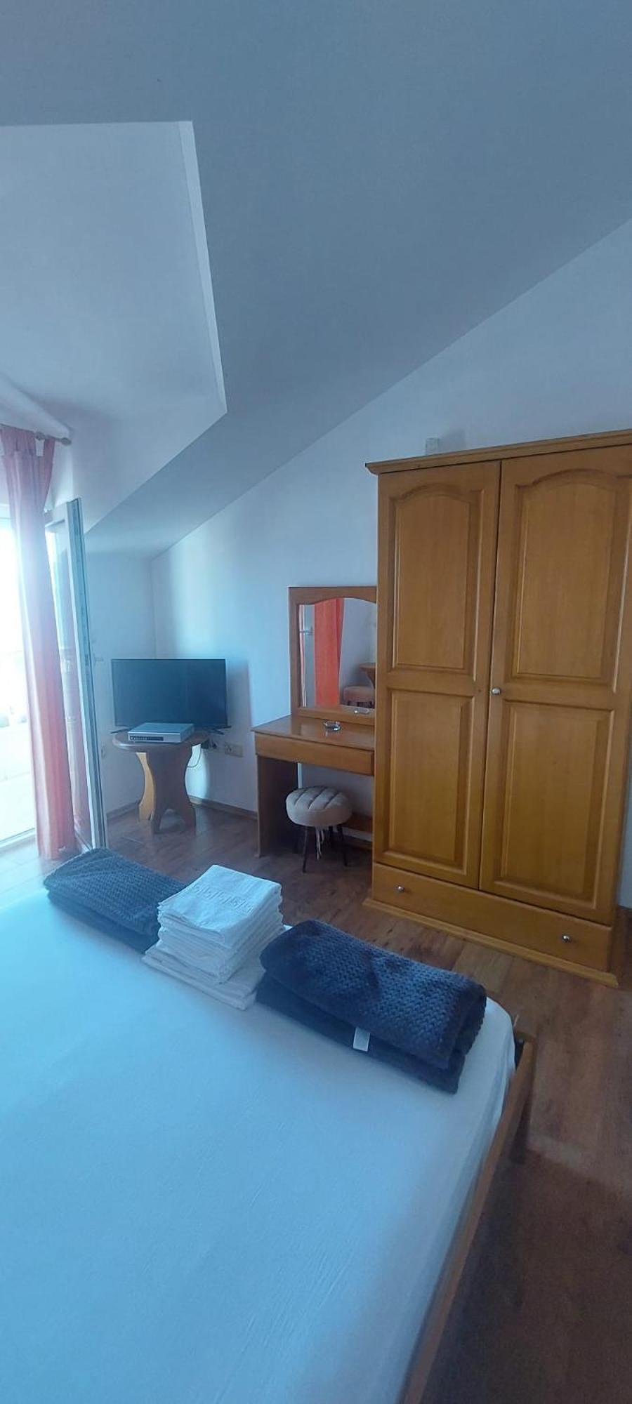 Apartments Ticinovic Omiš Екстериор снимка
