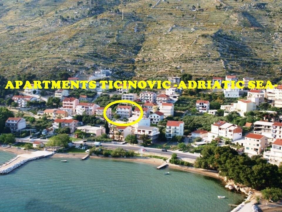 Apartments Ticinovic Omiš Екстериор снимка