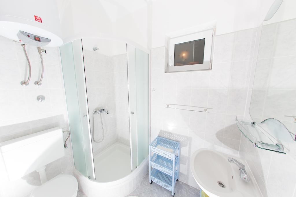 Apartments Ticinovic Omiš Стая снимка